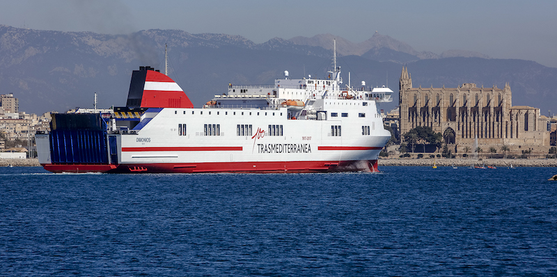 El buque "Dimonios" refuerza la línea Palma-Barcelona