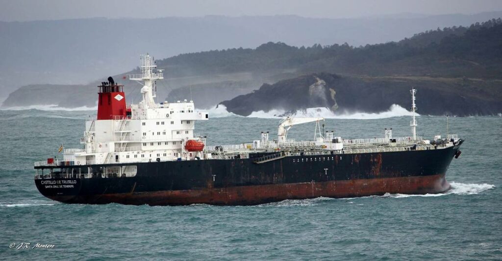 Elcano incorporará este año tres buques y dos más en 2018