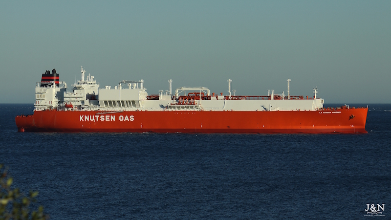 El buque metanero “La Mancha Knutsen”, en Algeciras