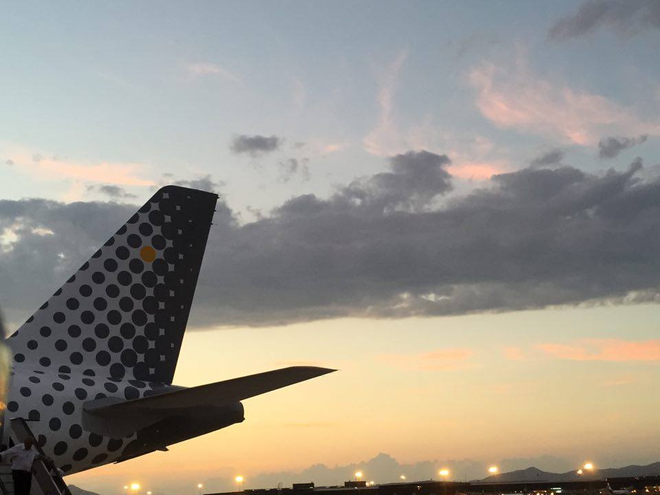 Los cruceristas españoles de Costa volarán con Vueling