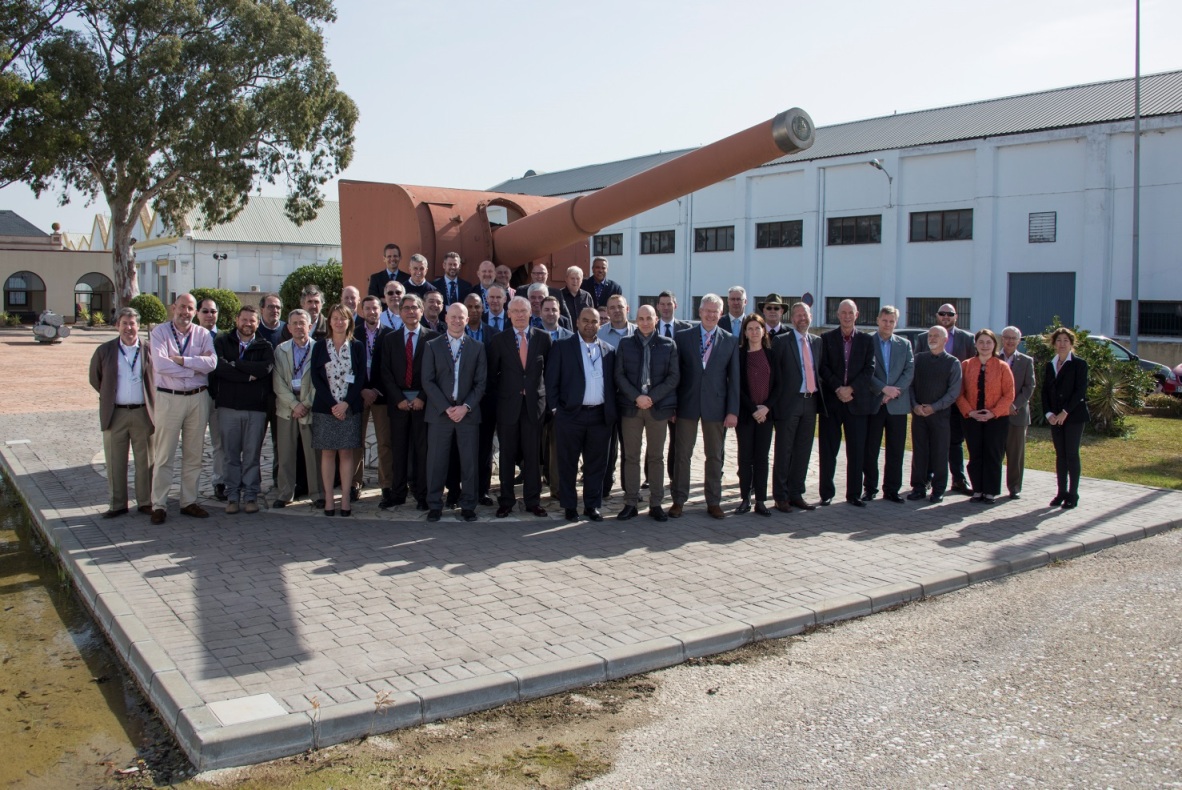 Foto de familia en las instalaciones de San Fernando (Cádiz)