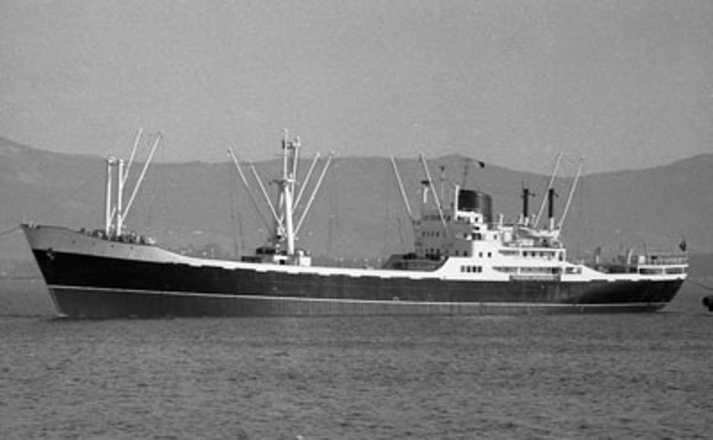 En la habitación de Mussolini y un viaje en el “Comillas”