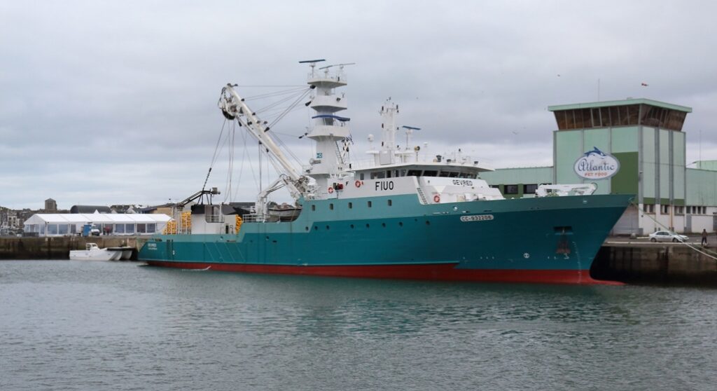 El atunero congelador “Gevred”, buque destacado 2016