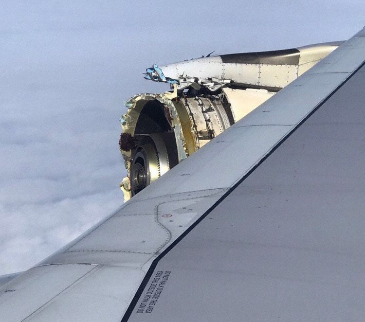Un motor de un A380 de Air France sufre daños en vuelo