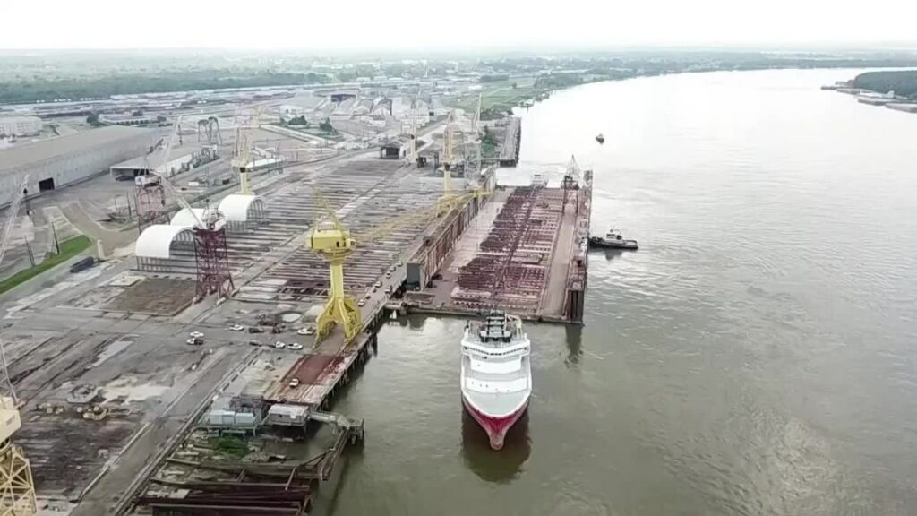 El dique flotante de Palumbo estará en el puerto de Granadilla