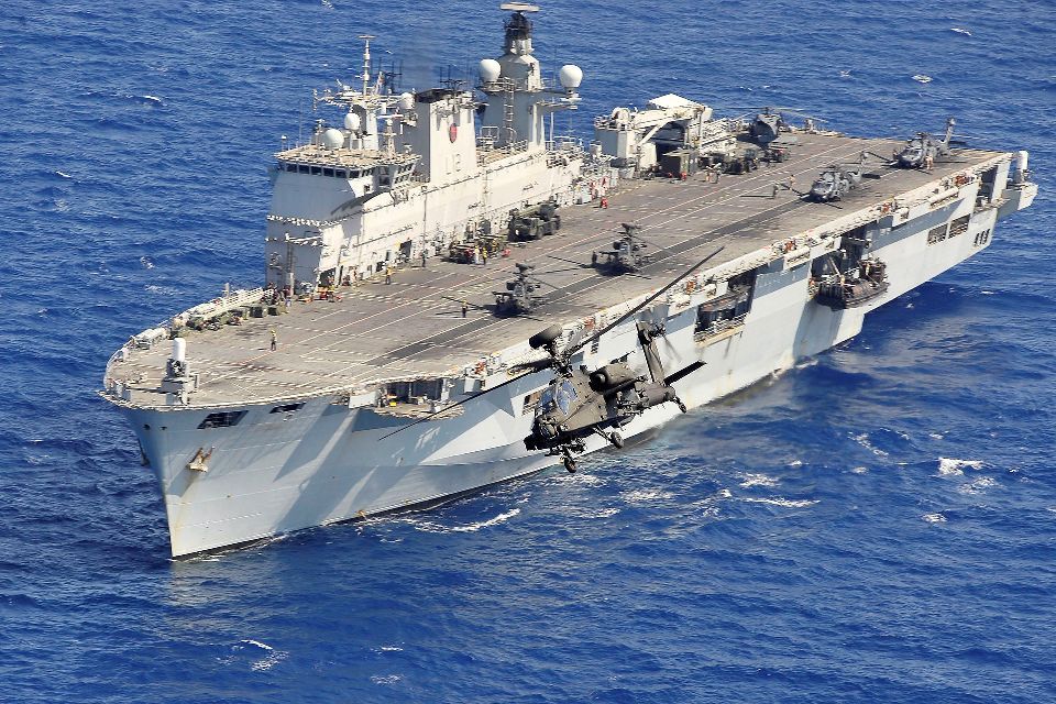 Brasil compra el buque de asalto británico HMS “Ocean”