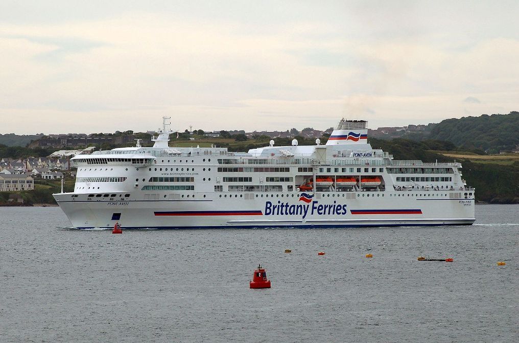 ¿Brittany Ferries no quiere tripulantes españoles?