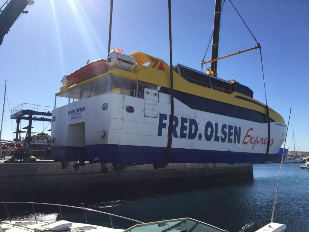 Fred. Olsen adelanta la varada del buque “Benchi Express”