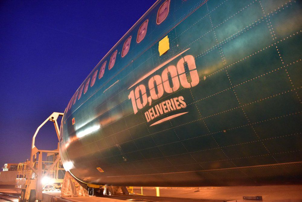 Boeing ensambla el avión B-737 número 10.000