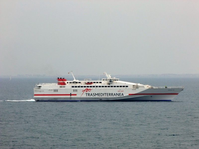 Alta velocidad en verano en la línea Gandía-Ibiza-Palma