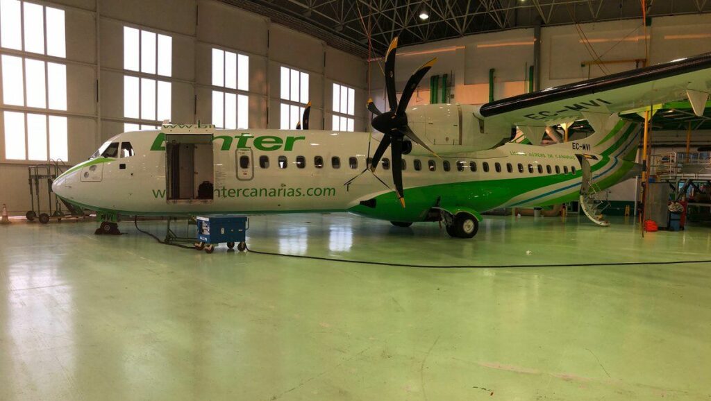 Binter recibe su décimo avión ATR-72 serie -600