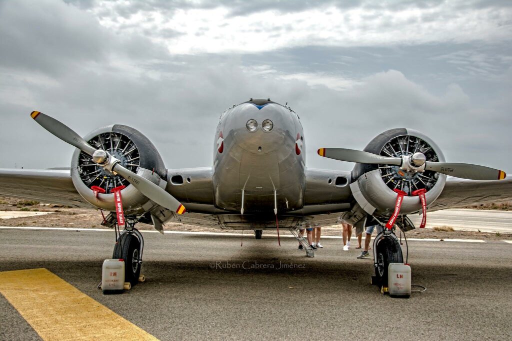 Beechcraft B-18 EC-ASJ, un veterano de 75 años