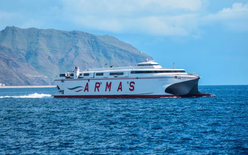 El Gobierno de Canarias prorroga un año la línea Tenerife-El Hierro