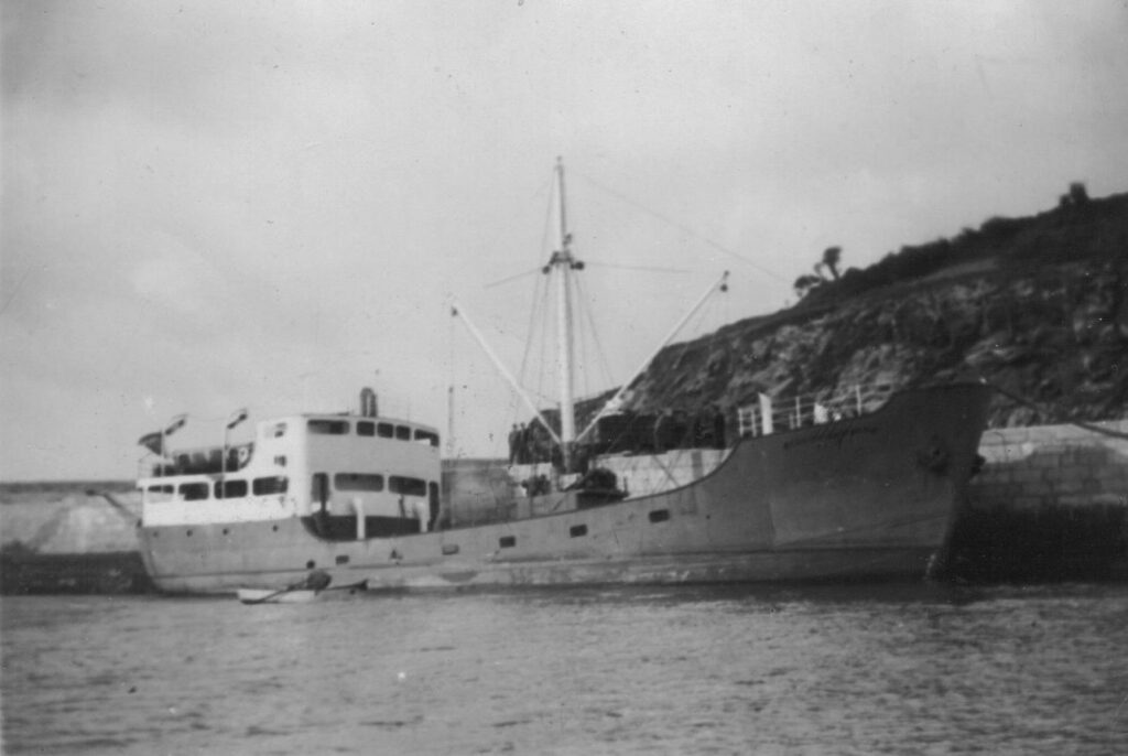 “Concepción Aparisi”, primer barco a motor de Antonio Armas