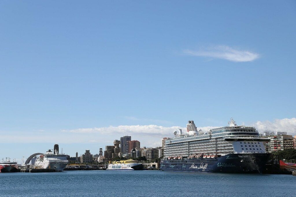 Estreno del buque “Mein Schiff 5” en el puerto de Tenerife