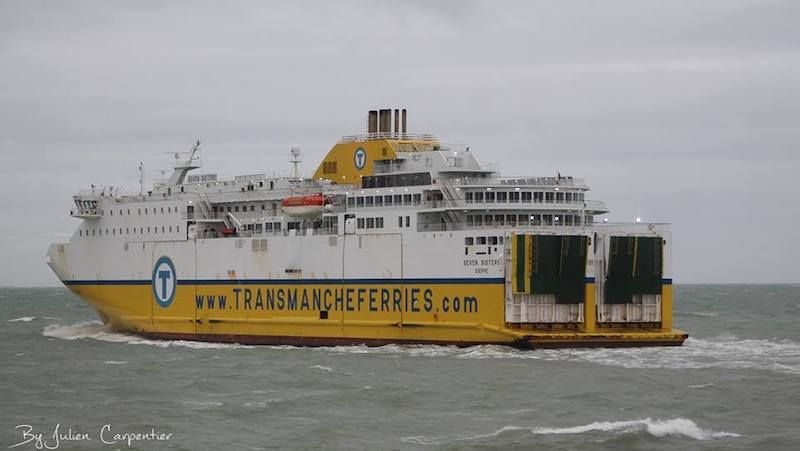Transmanche Ferries opera dos buques construidos en España