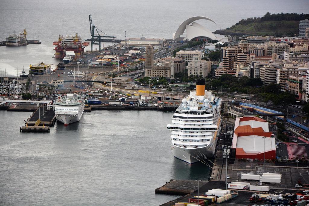 Un frente judicial acecha a la Autoridad Portuaria de Tenerife