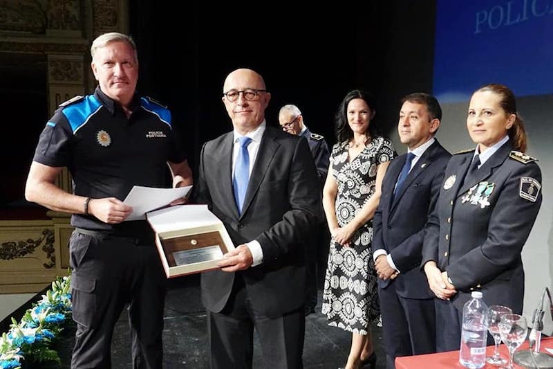 La Policía Local de Santa Cruz reconoce a la Policía Portuaria