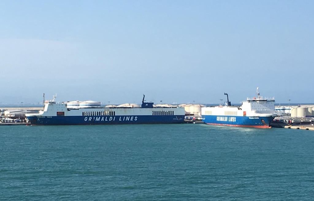 Coinciden en Valencia dos ex Superfast de Trasmediterránea