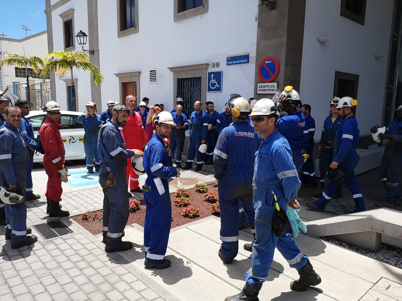 Los trabajadores de Hidramar reclaman actuación de la Autoridad Portuaria 