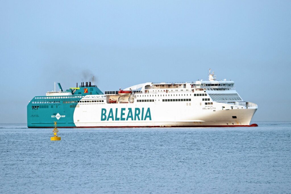 El ferry “Abel Matutes”, a la línea Huelva-Canarias