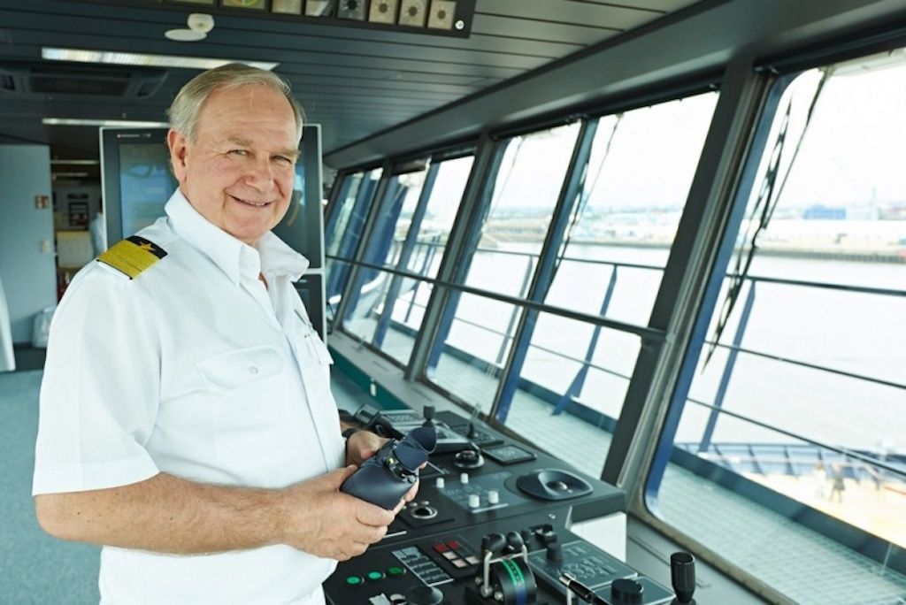Ibiza despide al capitán Kjell Holm, comodoro de Tui Cruises