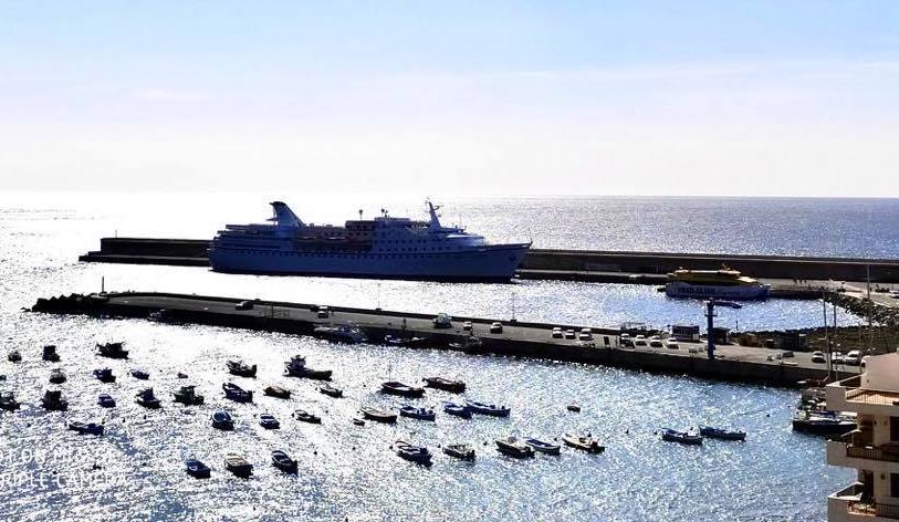 Valle Gran Rey, alternativa para el buque “Ocean Majesty”