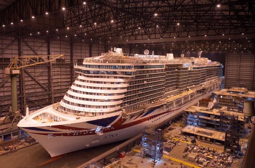 Meyer Papenburg pone a flote el buque insignia de P&O Cruises