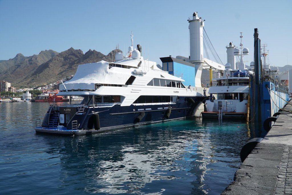 El embarque del yate “Playpen”, un hito en Puertos de Tenerife