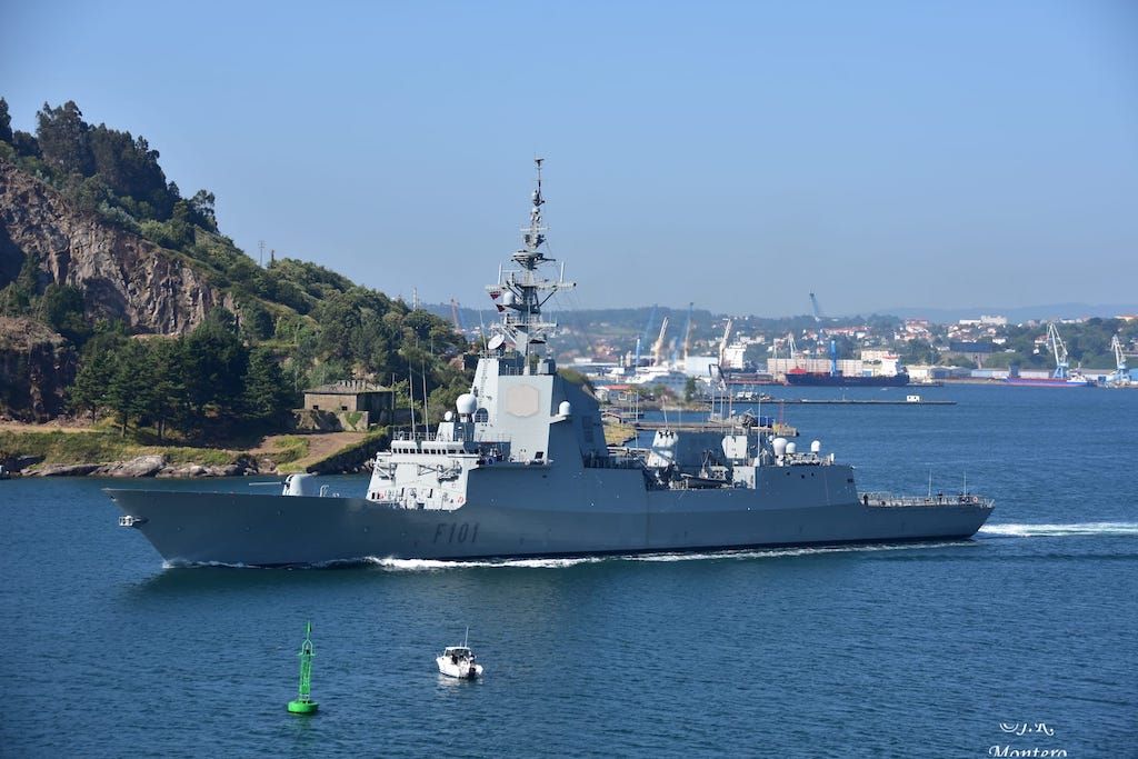 La fragata “Álvaro de Bazán”, buque de mando de la OTAN