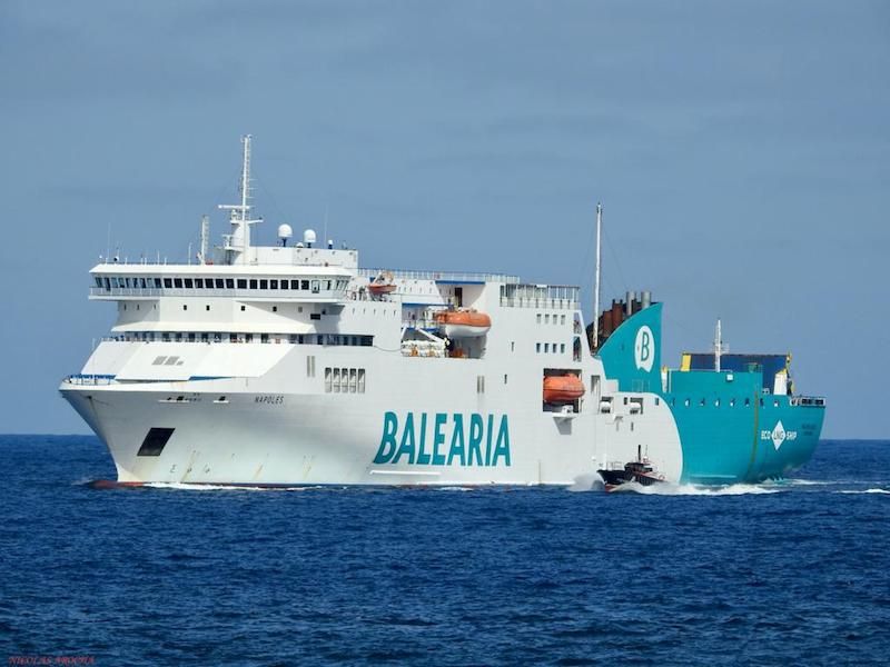 El ferry “Nápoles”, provisional en la línea Huelva-Canarias