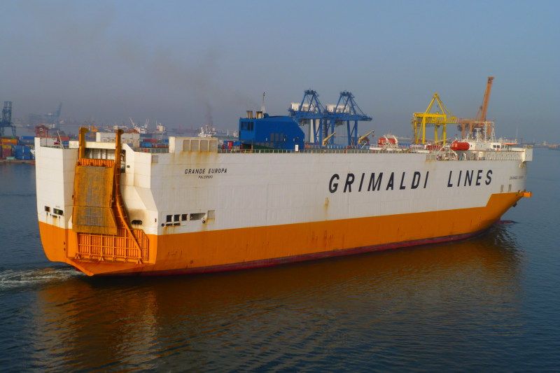 Incendio en la sala de máquinas del buque “Grande Europa”