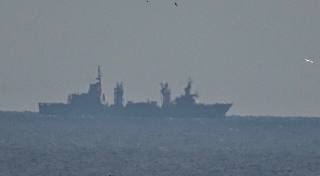 El AOR “Patiño”, frente a Marbella, en su regreso a Ferrol