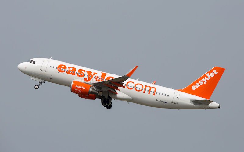 Easyjet vende y alquila 11 aviones para conseguir liquidez