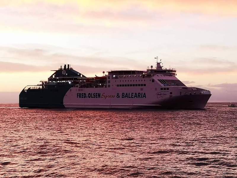 El astillero de Viana remotoriza a gas el ferry “Martín i Soler”