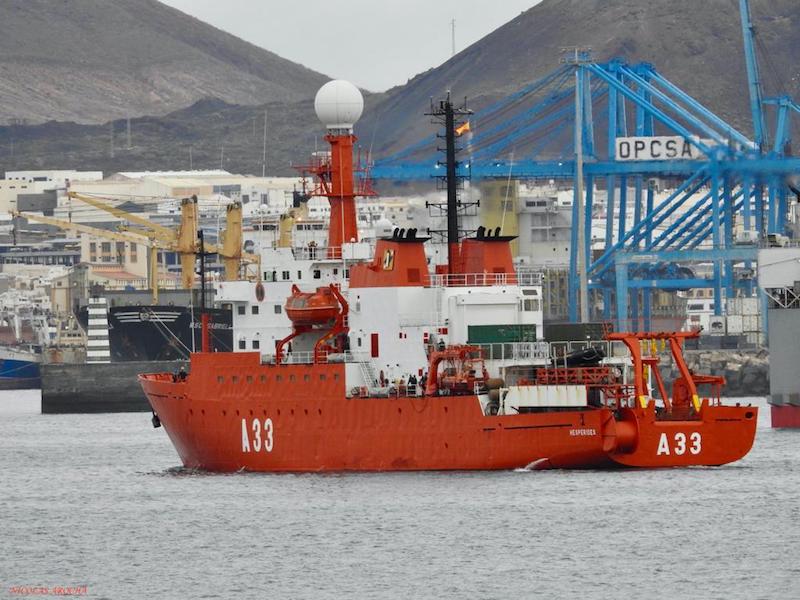 El BIO “Hespérides” en Las Palmas, rumbo a la Antártida