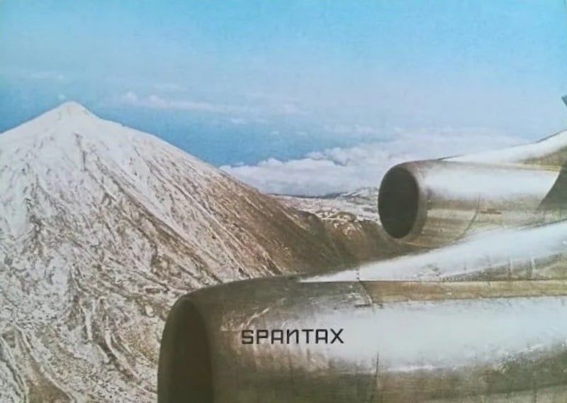 Spantax sobrevuela El Teide