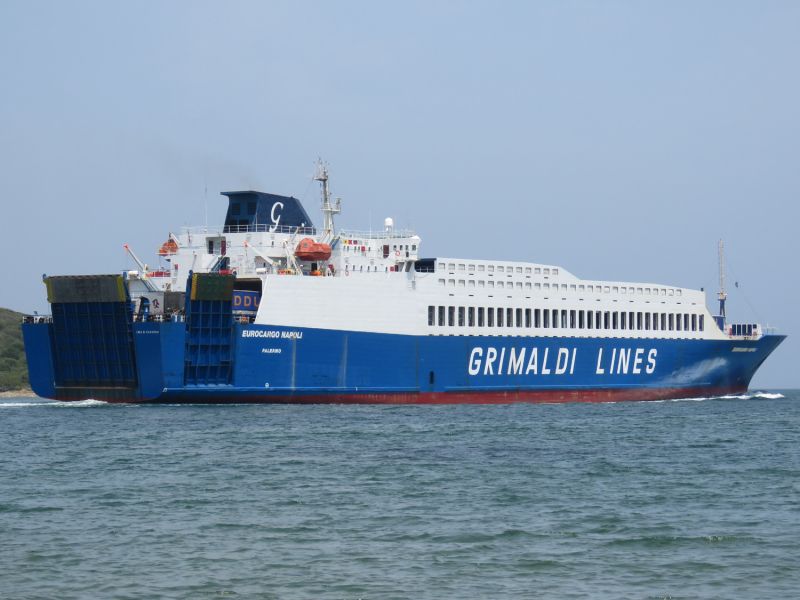 MCL fracasa en la compra del buque “Eurocargo Nápoli”