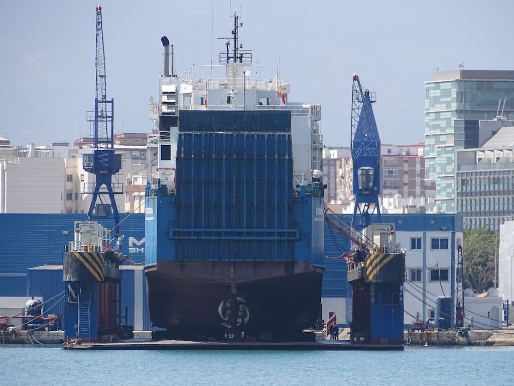 La importancia del dique flotante del puerto de Málaga
