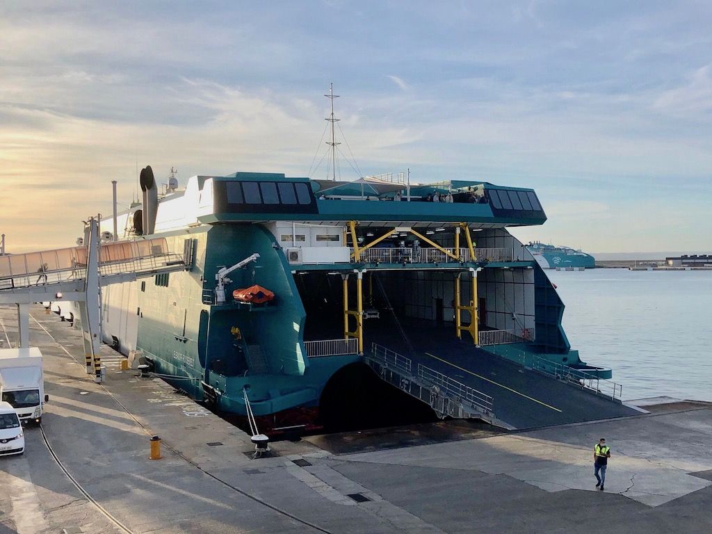 Un viaje de estreno a bordo del catamarán “Eleanor Roosevelt”