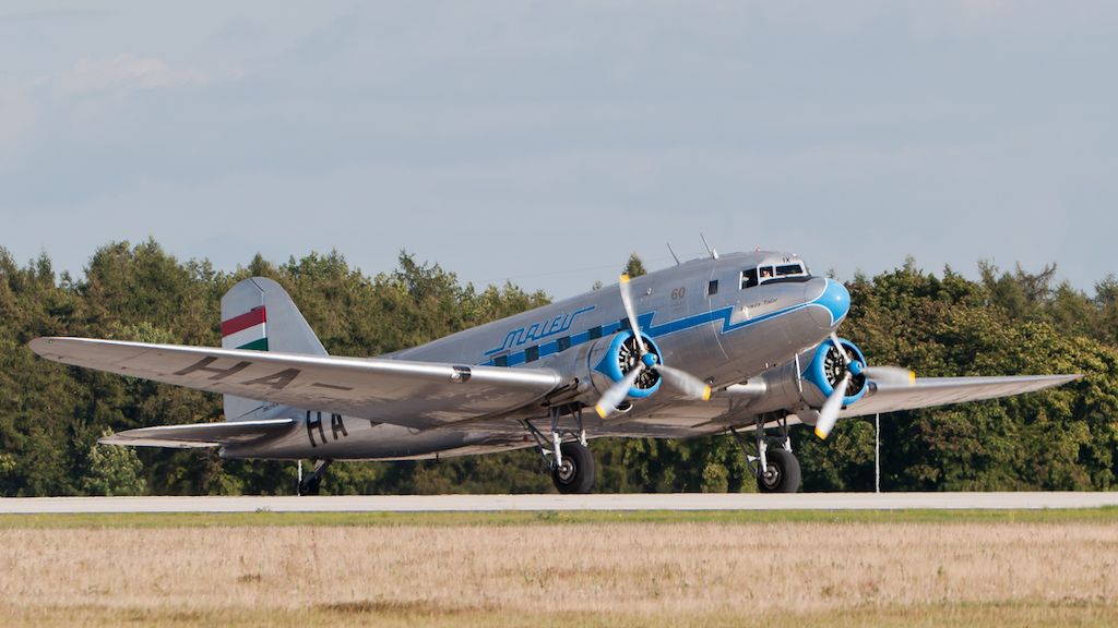 El éxito del avión soviético Lisunov Li-2, copia del DC-3