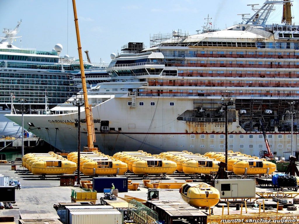 Navantia Puerto Real terminará el buque “Carnival Radiance”