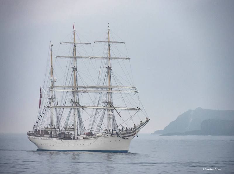 El centenario velero “Statsraad Lehmkuhl”, en A Coruña