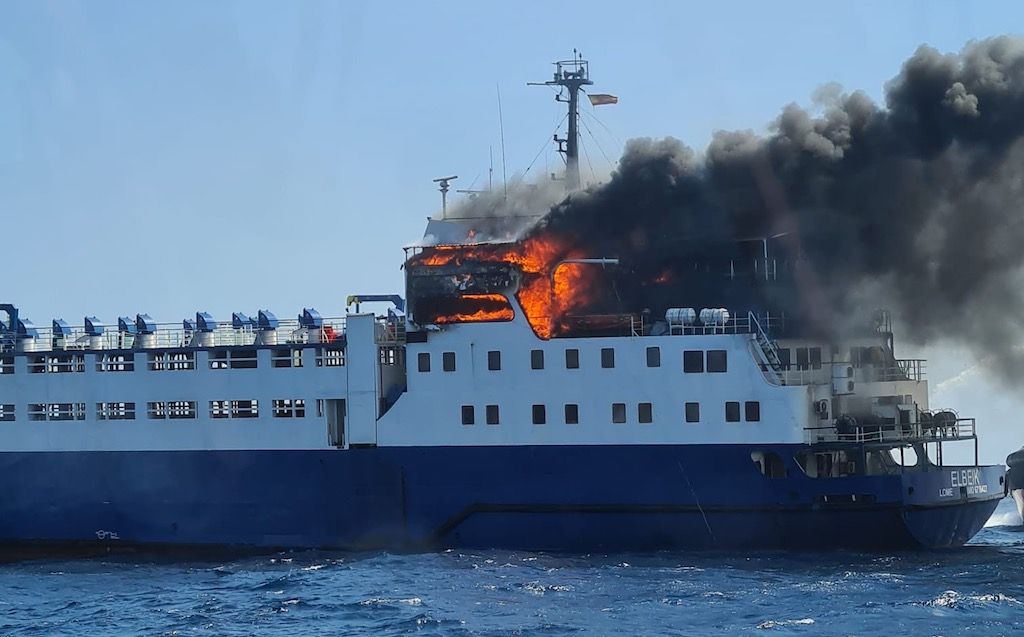 Incendio a bordo del buque establo “Elbeik” en Tarragona