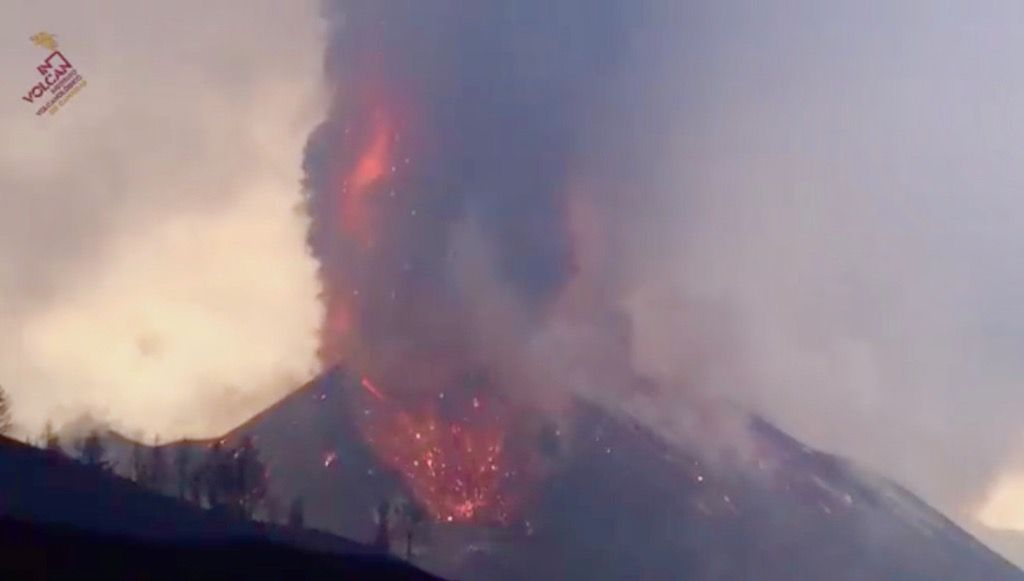 El volcán recrudece su actividad cuando se cumplen 85 días