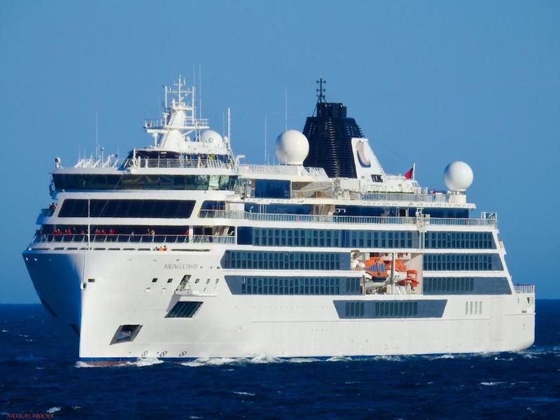 “Viking Octantis” recala en Las Palmas, en viaje a la Antártida