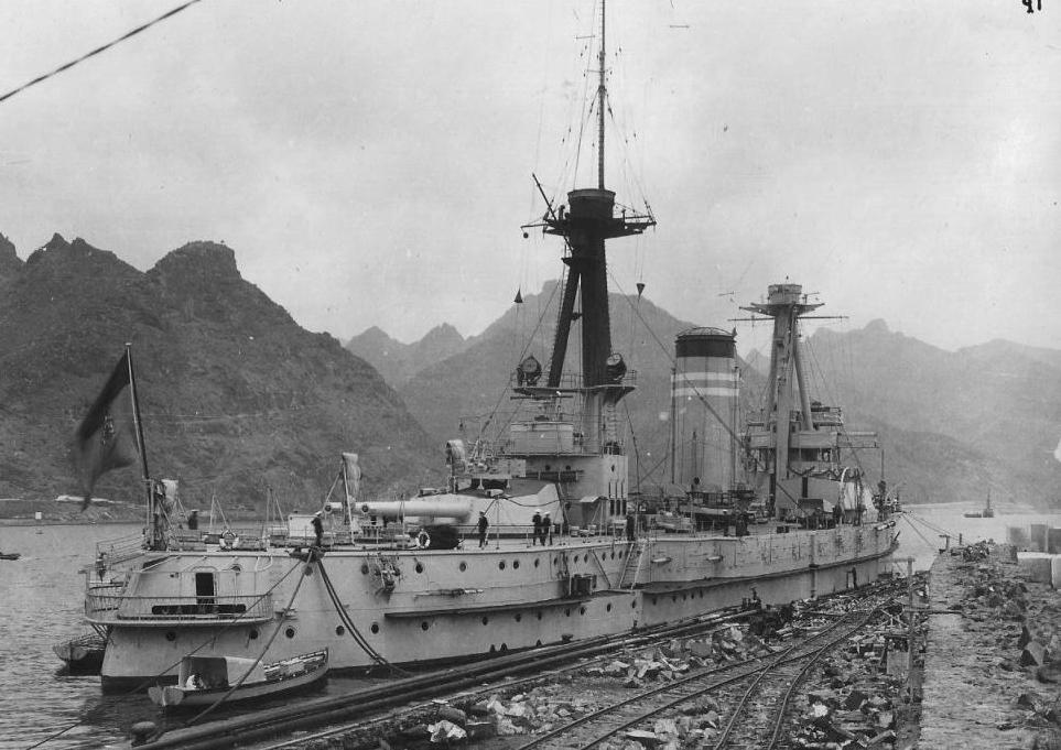 El acorazado “Jaime I” en Santa Cruz de Tenerife (1936)