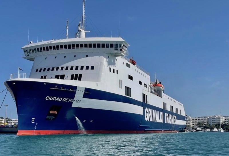 Trasmed posiciona 450 coches de alquiler en el puerto de Ibiza