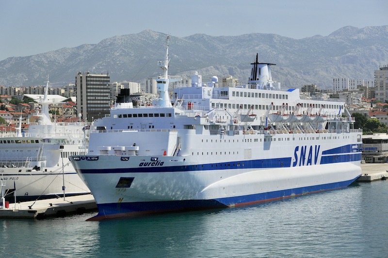 GNV llega a la OPE 2022 desde Almería con un barco de 42 años