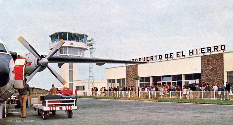 Apretar Saga pelota 50 años de la inauguración del aeropuerto de El Hierro | Puente de Mando -  Juan Carlos Diaz